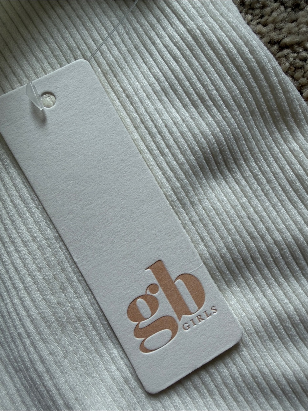 NWT GB Ribbed V-Neck Cropped Tank - Ivory - Picture 4 of 4